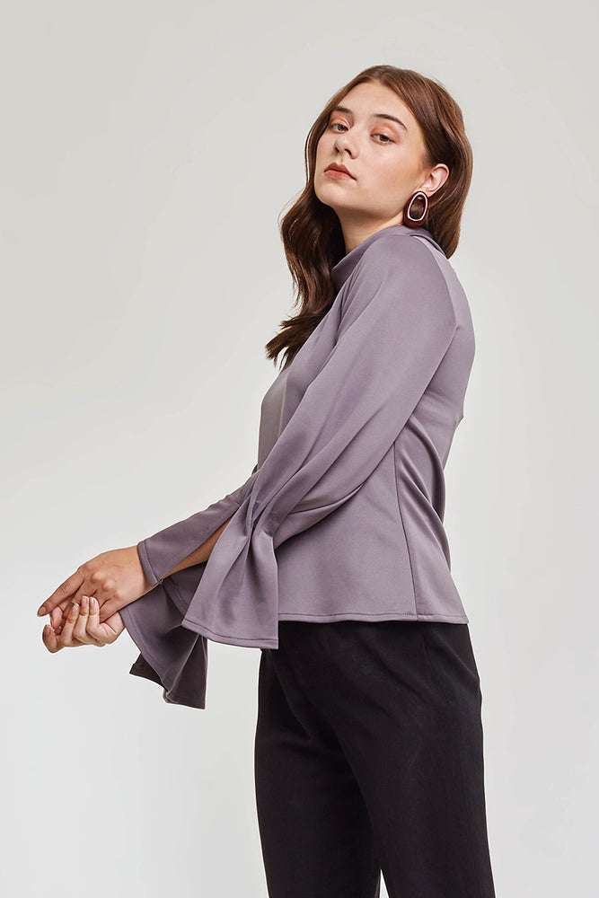 Domani Modest Long Sleeves with Frilled Cuffs in Loose Fit Ash in 100% Polyester