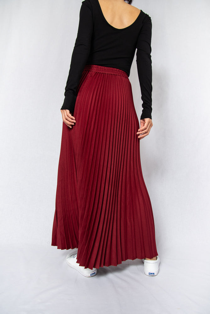 MODZ Red Loose Pleated Maxi Skirt Modest Ankle-Length Long Skirt With Flowy Pleats Elastic Waistband in Polyester