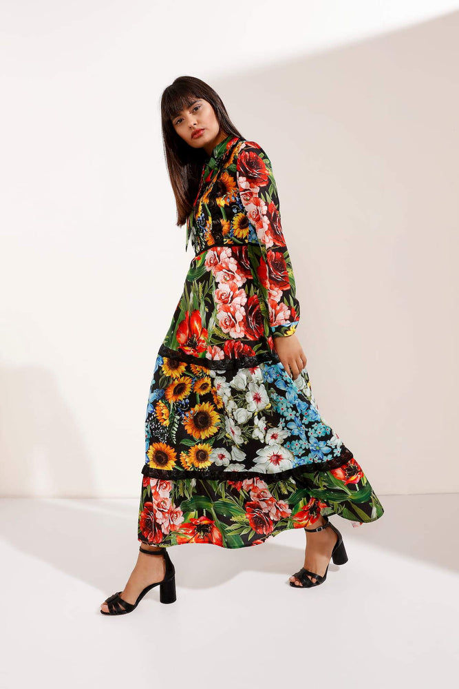 Store WF Multi-Colour Floral Pattern Maxi Dress Modest Loose Fitting Dress with Long Sleeves in Colourful Floral Prints in 100% Polyester