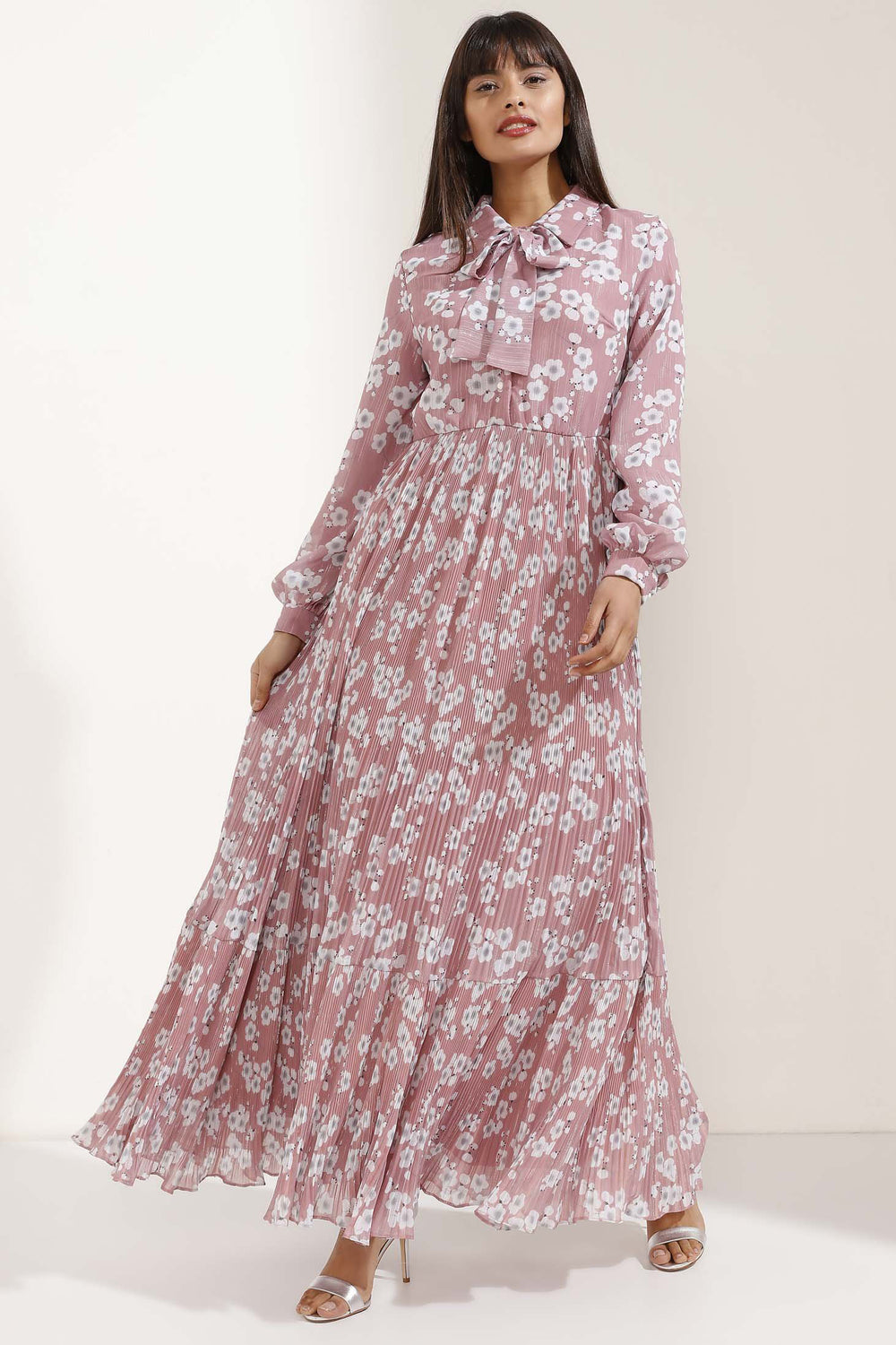 Store WF Pale Pink and White Flower Patterned Long Dress Modest Maxi Loose Fitting Dress with Bow and Sleeves  in 100% Polyester