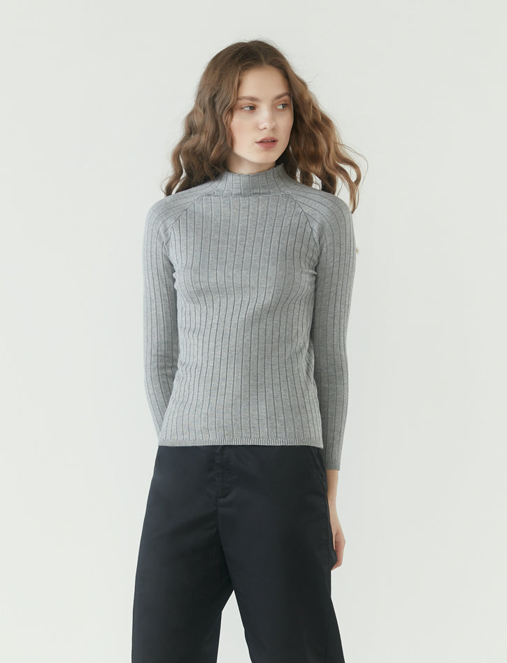 r y e  Modest Women Ribbed Knit Long Sleeve Top in Heather Grey made from 95% Viscose and 5% Spandex close up view