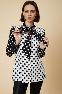 UNIQUE21 Mix & Match Polka Dot Pussybow Shirt Modest Loose-Fitted Long-Sleeved Contrast Blouse With Ribbon Collar in Black and White