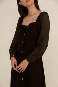 módni Alcea Puff Long Sleeve Dress in Black Modest Sheer Midi Dress With Silver Buttons in Cotton and Polyester