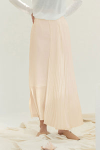 Pleats Wing Long Skirt - Pink Beige